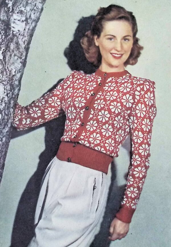 Foto 1 D40V061 Damesvest met bloemen