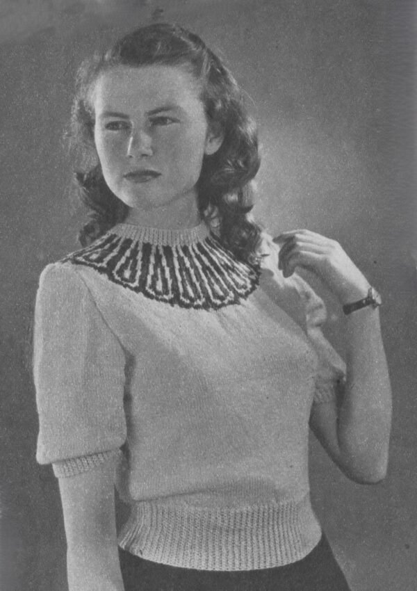 Damesjumper met ronde pas